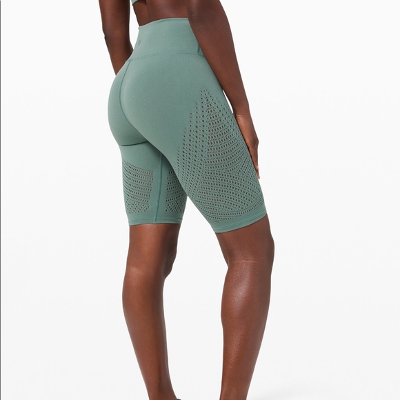 Lululemon Reveal Short Digital Rain Size 10 - Picture 3 of 11